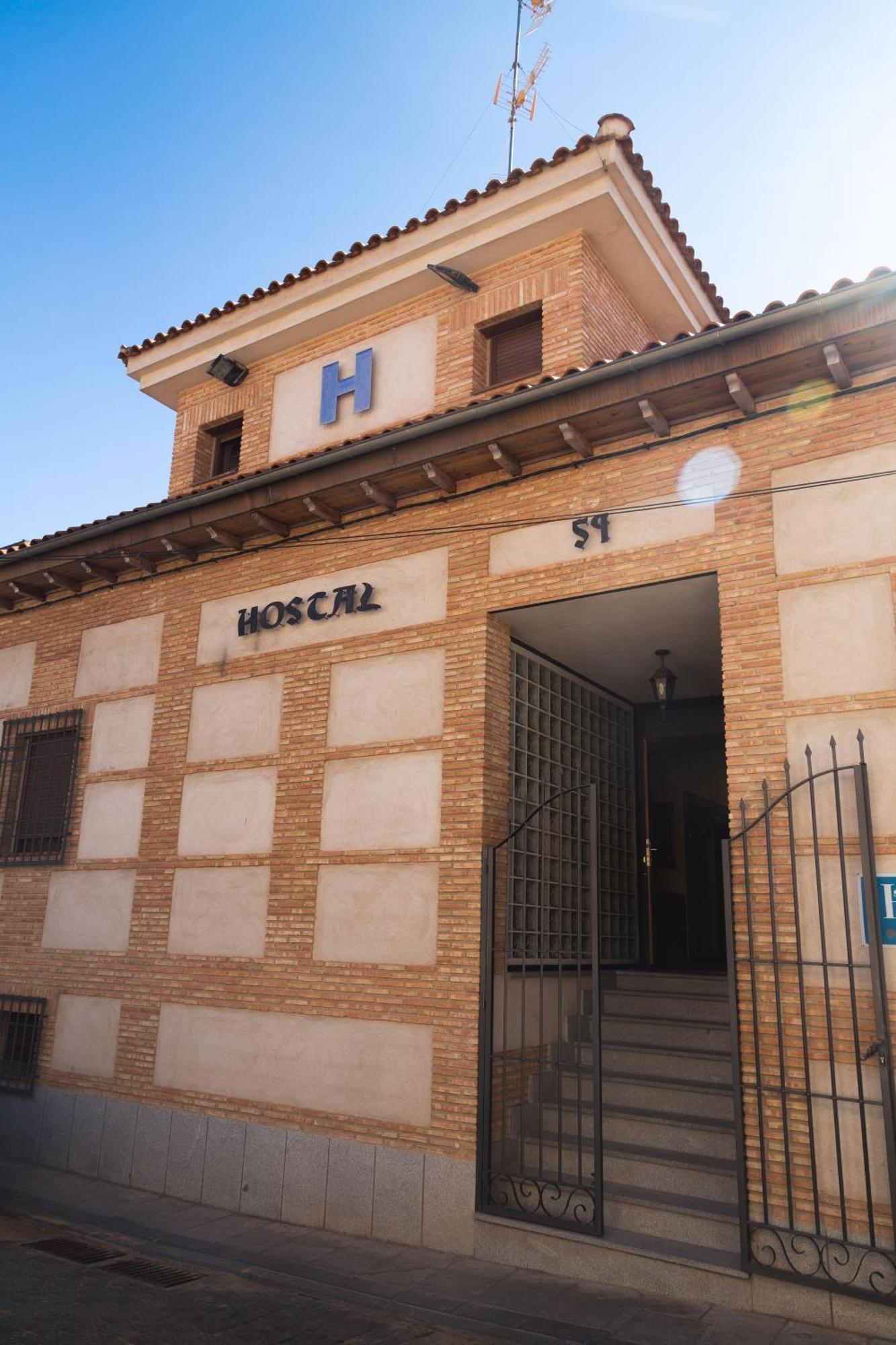 Hostal Corper Navalcarnero Exterior photo